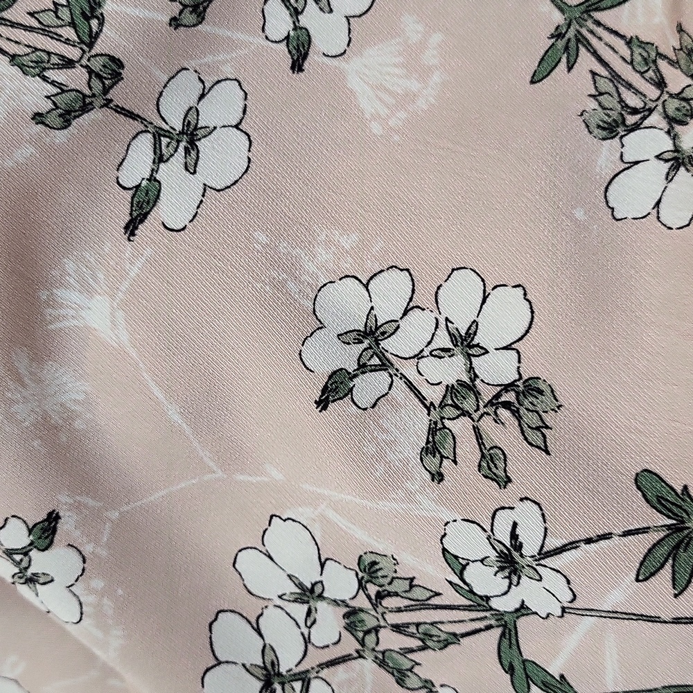 Express Dress 🤍 - Picture 5 of 15